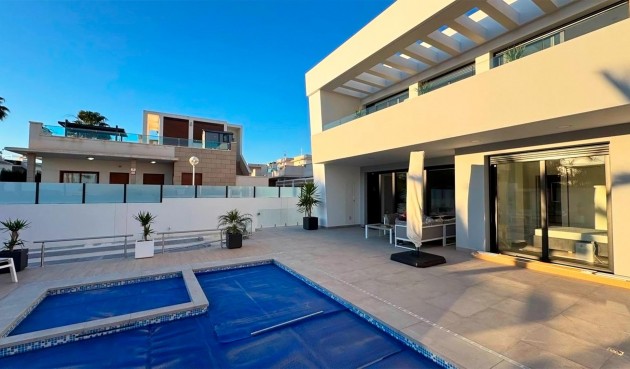 Brukt - Villa -
Rojales - Ciudad Quesada