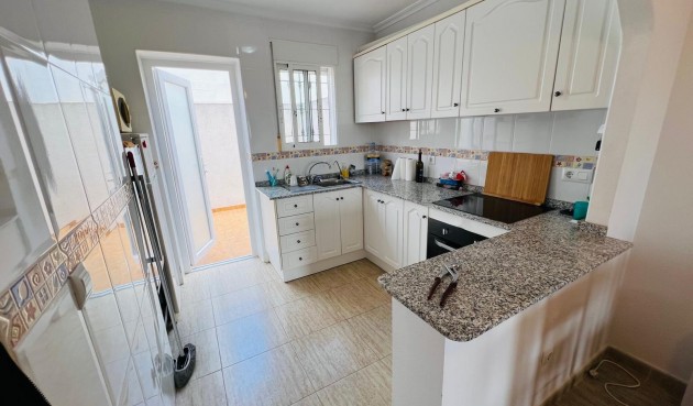 Brukt - Town House -
Daya Nueva - Costa Blanca