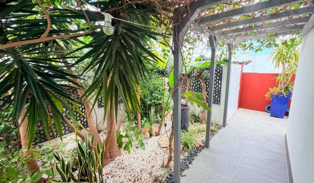 Resale - Villa -
Los Montesinos - Costa Blanca