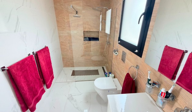 Resale - Villa -
Los Montesinos - Costa Blanca