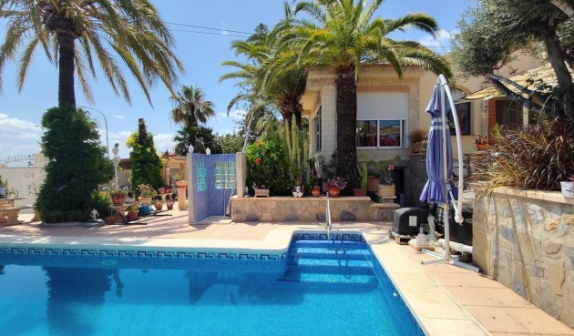 Brukt - Villa -
Ciudad Quesada - Costa Blanca