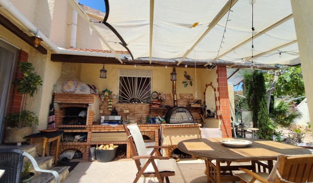 Brukt - Villa -
Ciudad Quesada - Costa Blanca