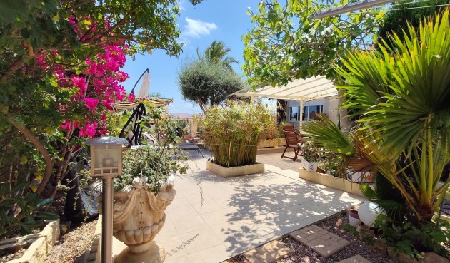 Brukt - Villa -
Ciudad Quesada - Costa Blanca
