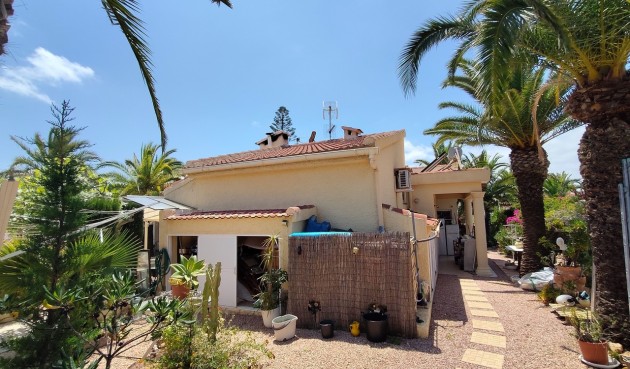 Brukt - Villa -
Ciudad Quesada - Costa Blanca