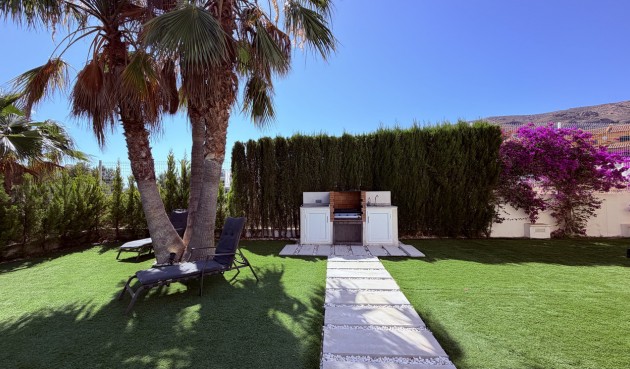 Brukt - Villa -
Finestrat - Costa Blanca