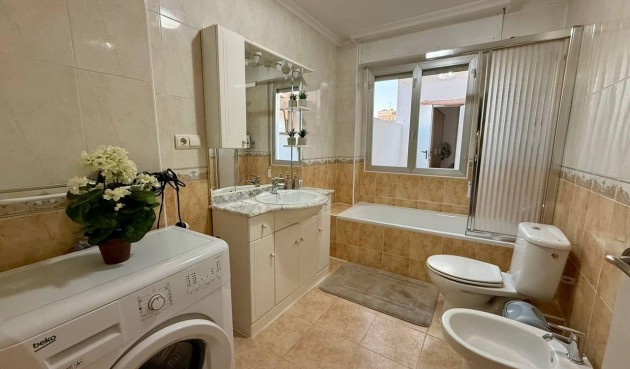 Resale - Apartment -
Torrevieja - Playa del Cura