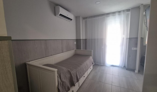 Brukt - Apartment -
Torrevieja - Centro