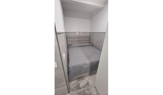 Brukt - Apartment -
Torrevieja - Centro