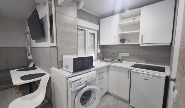 Brukt - Apartment -
Torrevieja - Centro