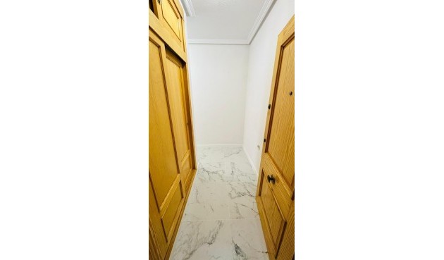 Brukt - Apartment -
Torrevieja - Acequion