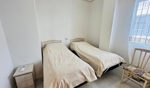 Brukt - Apartment -
Torrevieja - Acequion
