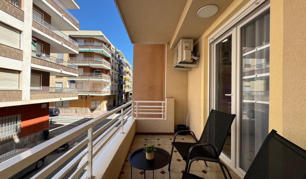 Brukt - Apartment -
Torrevieja - Playa del Cura