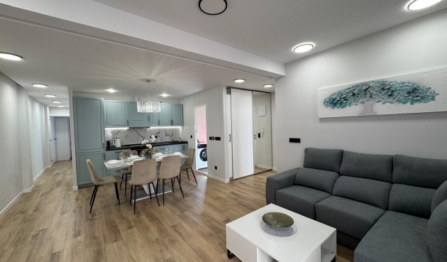 Brukt - Apartment -
Torrevieja - Playa del Cura