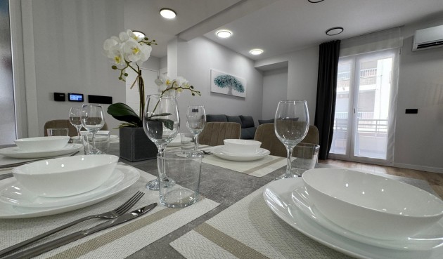 Brukt - Apartment -
Torrevieja - Playa del Cura
