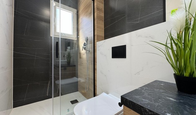 Brukt - Apartment -
Torrevieja - Playa del Cura
