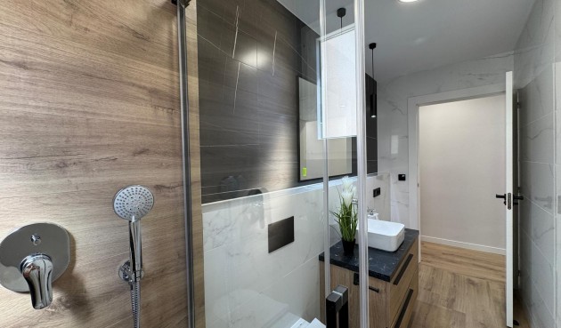 Brukt - Apartment -
Torrevieja - Playa del Cura