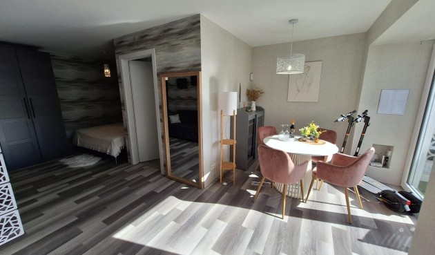 Brukt - Apartment -
Torrevieja - Torretas