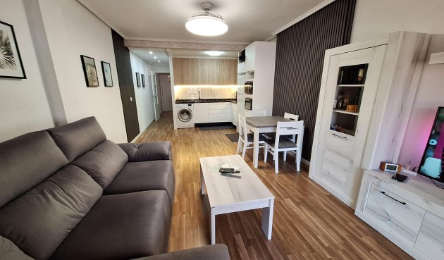Brukt - Apartment -
Torrevieja - Centro