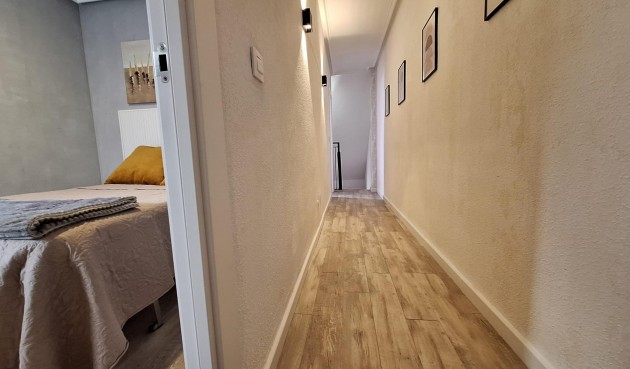 Brukt - Apartment -
Torrevieja - Centro