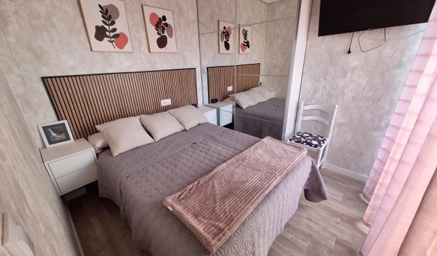 Brukt - Apartment -
Torrevieja - Centro