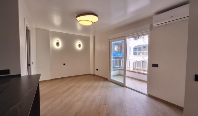 Brukt - Apartment -
Torrevieja - Playa de los Locos
