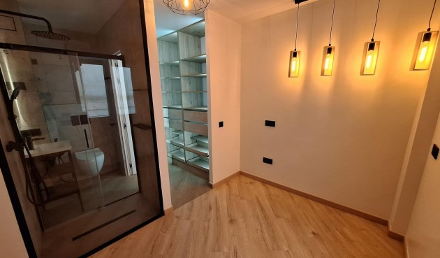 Brukt - Apartment -
Torrevieja - Playa de los Locos