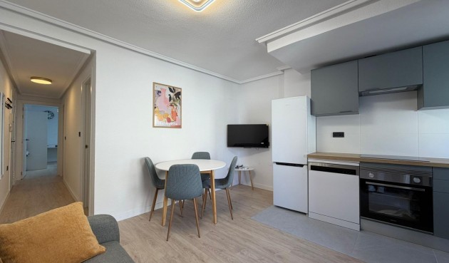 Resale - Apartment -
Torrevieja - Playa del Cura