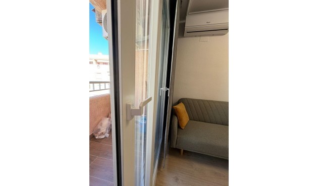Resale - Apartment -
Torrevieja - Playa del Cura