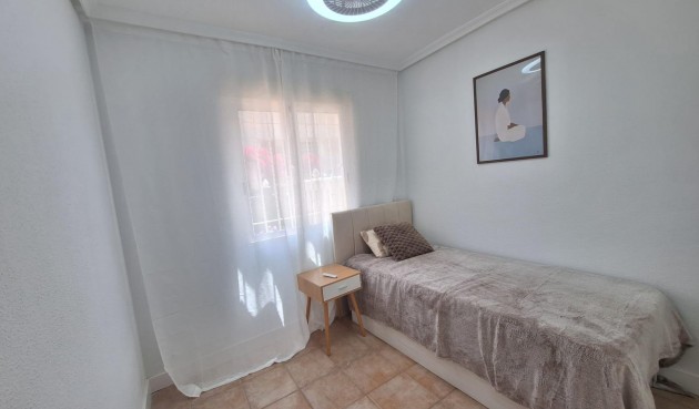 Brukt - Bungalow -
Torrevieja - Sector 25