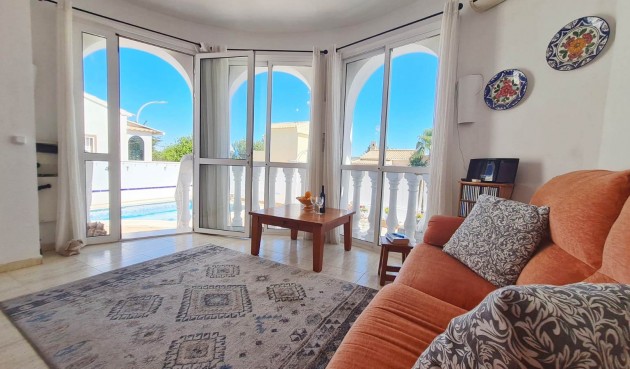 Resale - Villa -
Orihuela Costa - Costa Blanca