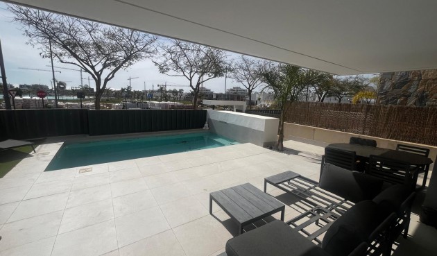 Brukt - Villa -
Torre Pacheco - Inland