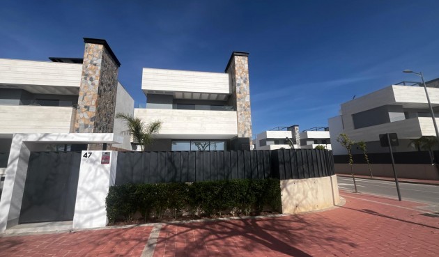 Brukt - Villa -
Torre Pacheco - Inland