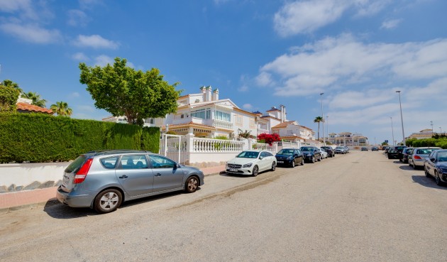 Återförsäljning - Apartment -
Orihuela Costa - Costa Blanca