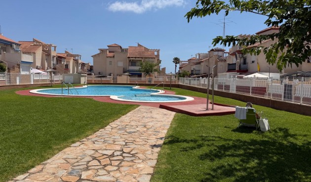 Återförsäljning - Apartment -
Orihuela Costa - Costa Blanca