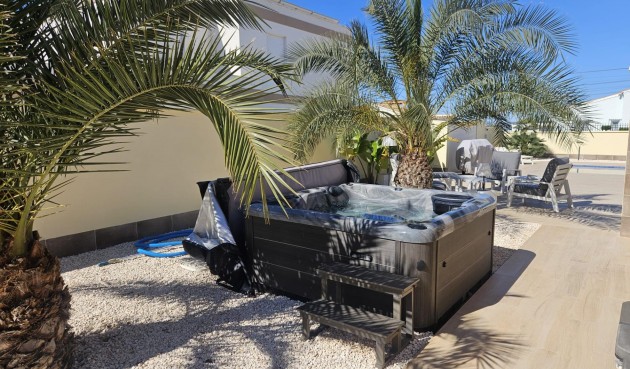 Brukt - Villa -
Torrevieja - La Siesta - El Salado - Torreta