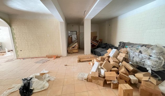 Resale - Villa -
Torrevieja - La Siesta - El Salado - Torreta