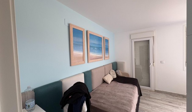 Resale - Villa -
Torrevieja - La Siesta - El Salado - Torreta