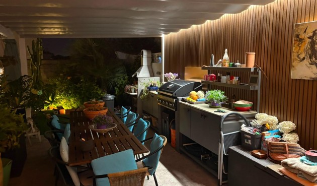 Resale - Villa -
Torrevieja - La Siesta - El Salado - Torreta