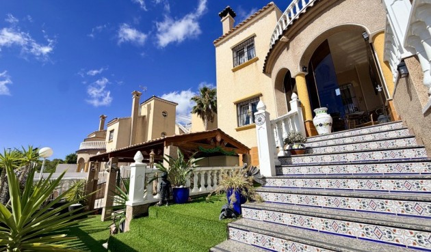 Brukt - Town House -
Orihuela Costa - Costa Blanca