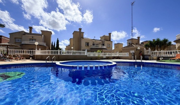 Brukt - Town House -
Orihuela Costa - Costa Blanca
