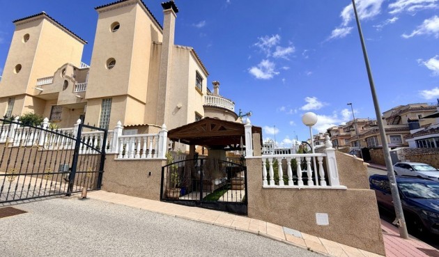 Brukt - Town House -
Orihuela Costa - Costa Blanca