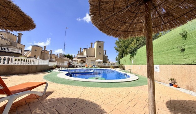Brukt - Town House -
Orihuela Costa - Costa Blanca