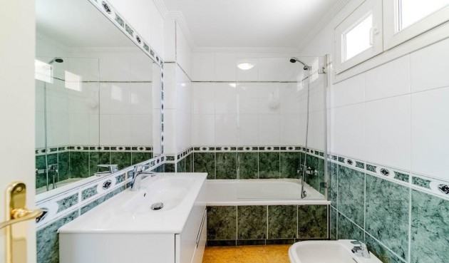 Brukt - Town House -
Orihuela Costa - Costa Blanca