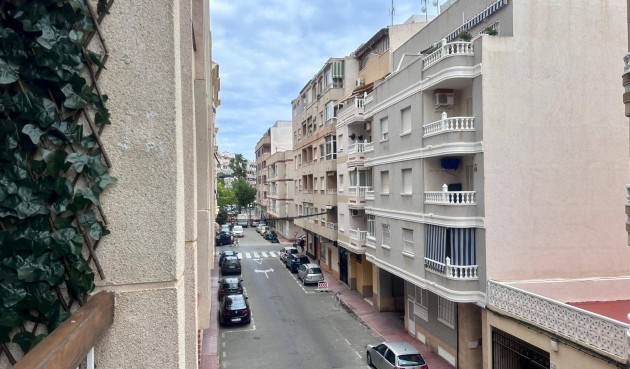Brukt - Apartment -
Torrevieja - Estacion De Autobuses