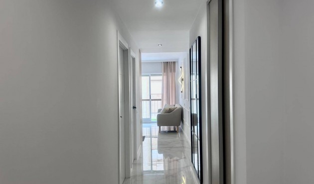 Brukt - Apartment -
Torrevieja - Estacion De Autobuses