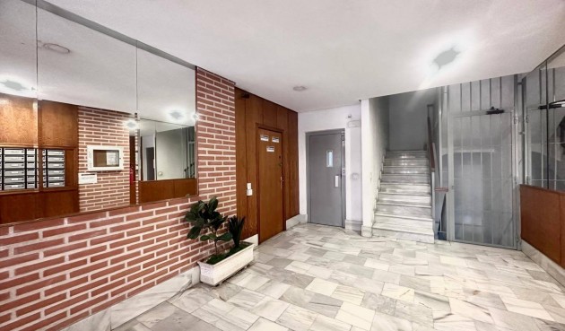 Brukt - Apartment -
Torrevieja - Estacion De Autobuses