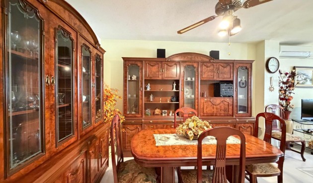 Resale - Apartment -
Torrevieja - Playa del Cura