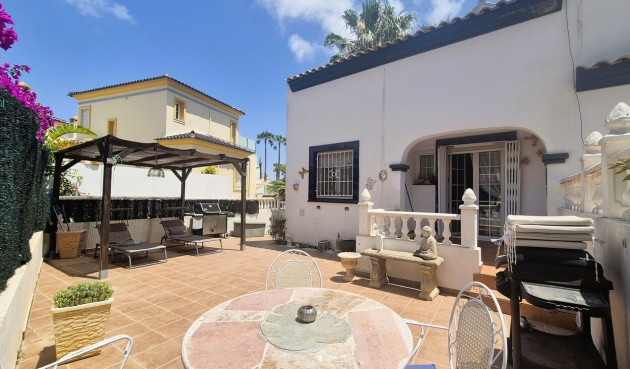 Brukt - Town House -
Los Dolses - Inland