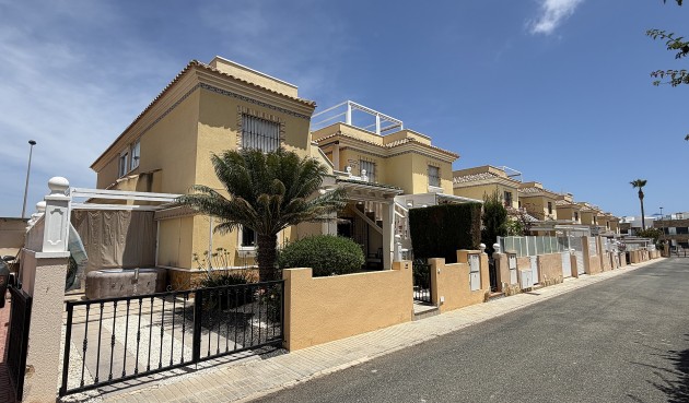 Resale - Apartment -
Orihuela Costa - Costa Blanca