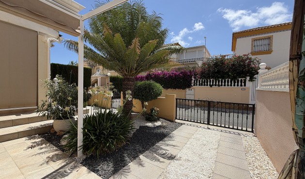 Brukt - Apartment -
Orihuela Costa - Costa Blanca
